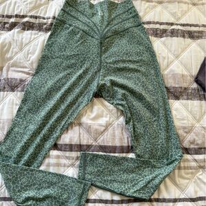 Buff bunny Green Floral Leggings